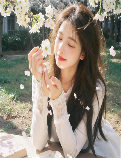 美女免费观看高清电视剧_丰满的媳妇2免费观看_av大片